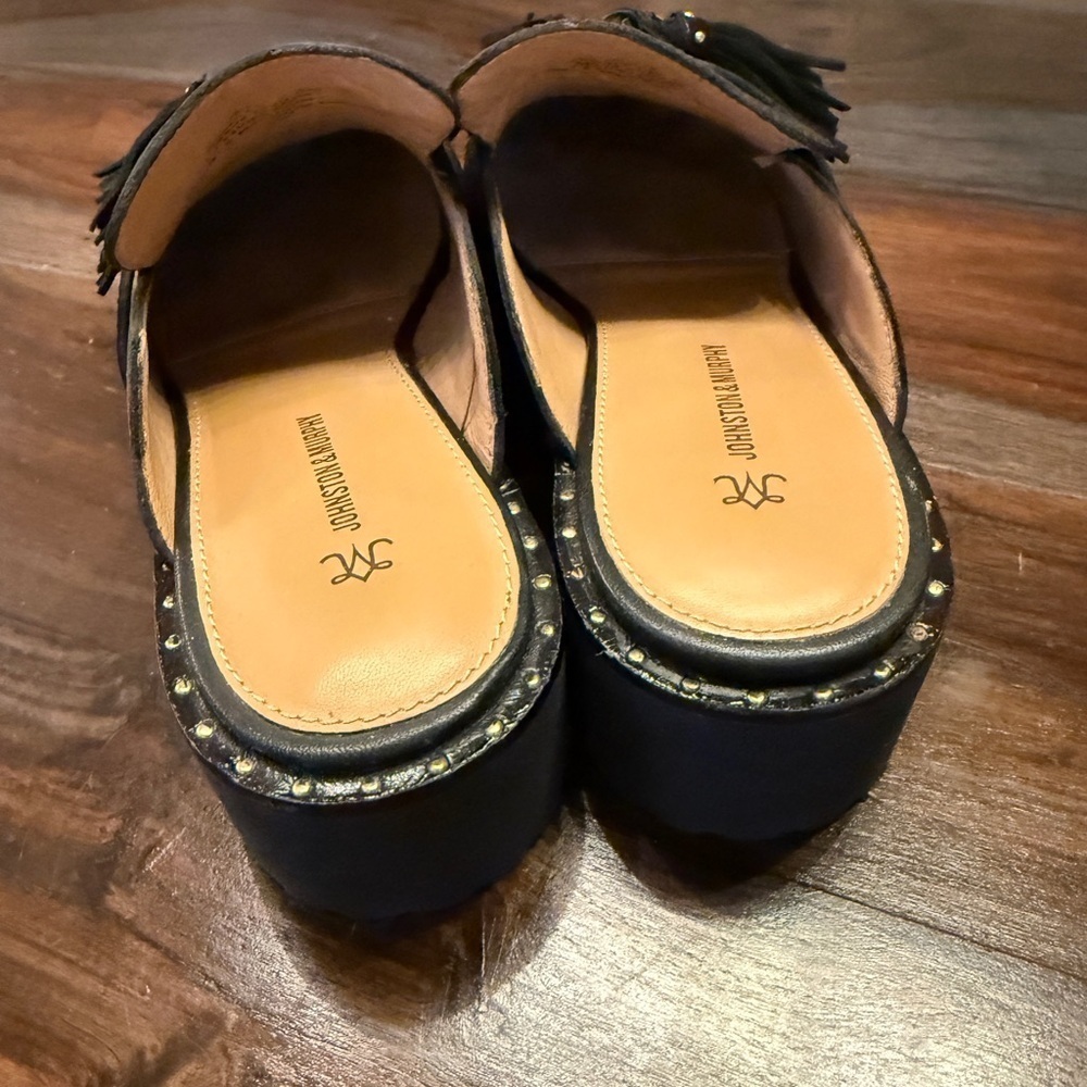 Johnston & Murphy Alice Fringe Mule Black Calfskin - Picture 3 of 5